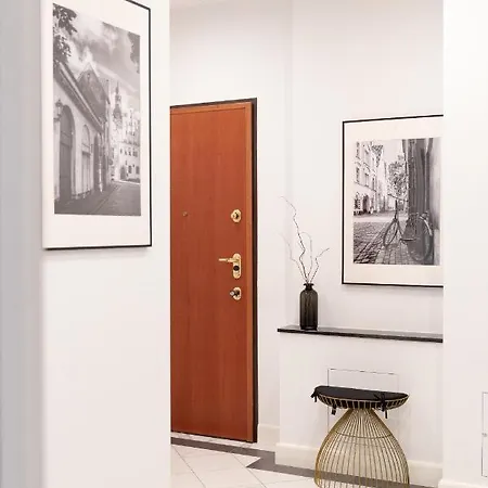 Kungu Street Old דירה